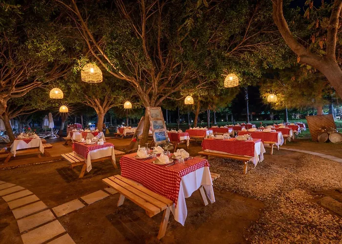 מלון Selectum Family Side 5*