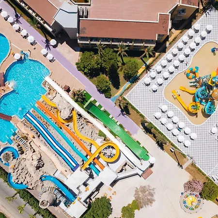 Otel Selectum Family Side