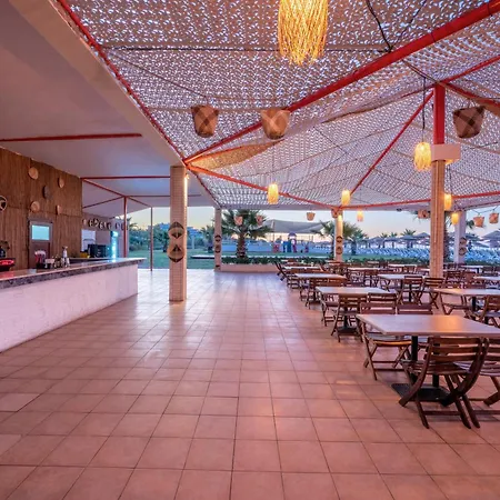Selectum Family Side Otel Kızılağaç