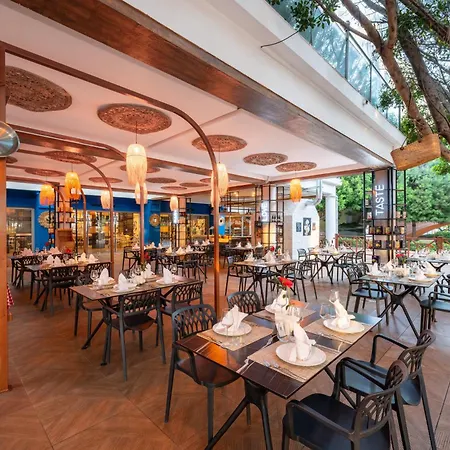 Selectum Family Side Отель 5*