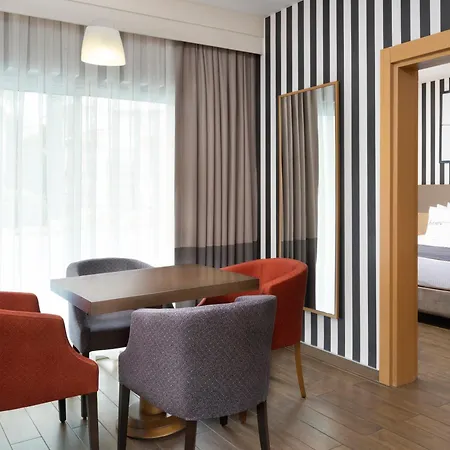Otel Selectum Family Side